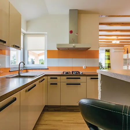 Holiday home Gorgeous In With Kitchen *