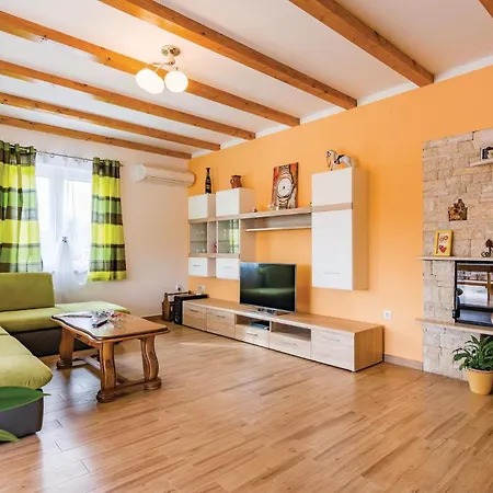 Gorgeous In With Kitchen Holiday home Sarici (Istria)